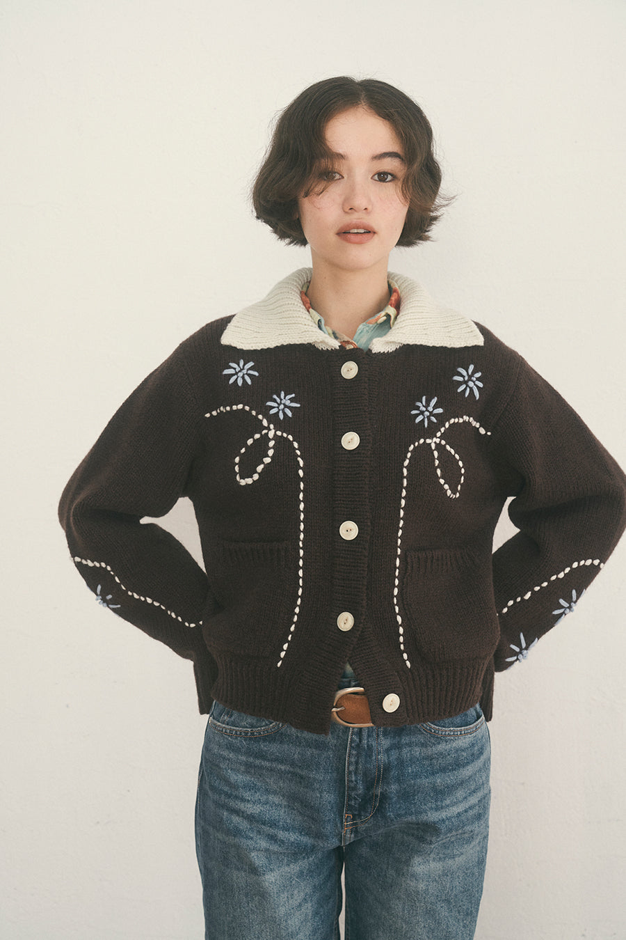 Wendy Hand Embroidery Cardigan [Deep Brown]