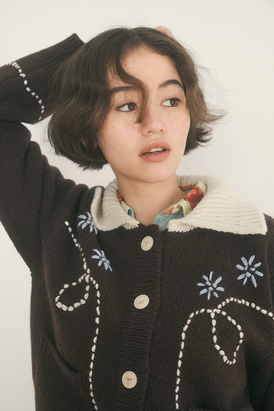 Wendy Hand Embroidery Cardigan [Deep Brown]