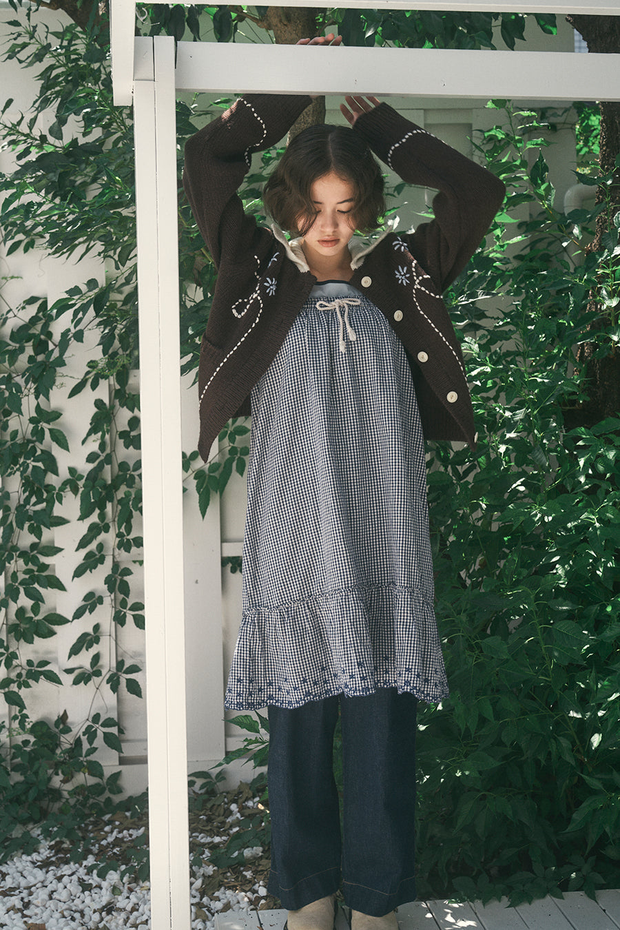 Wendy Hand Embroidery Cardigan [Deep Brown]