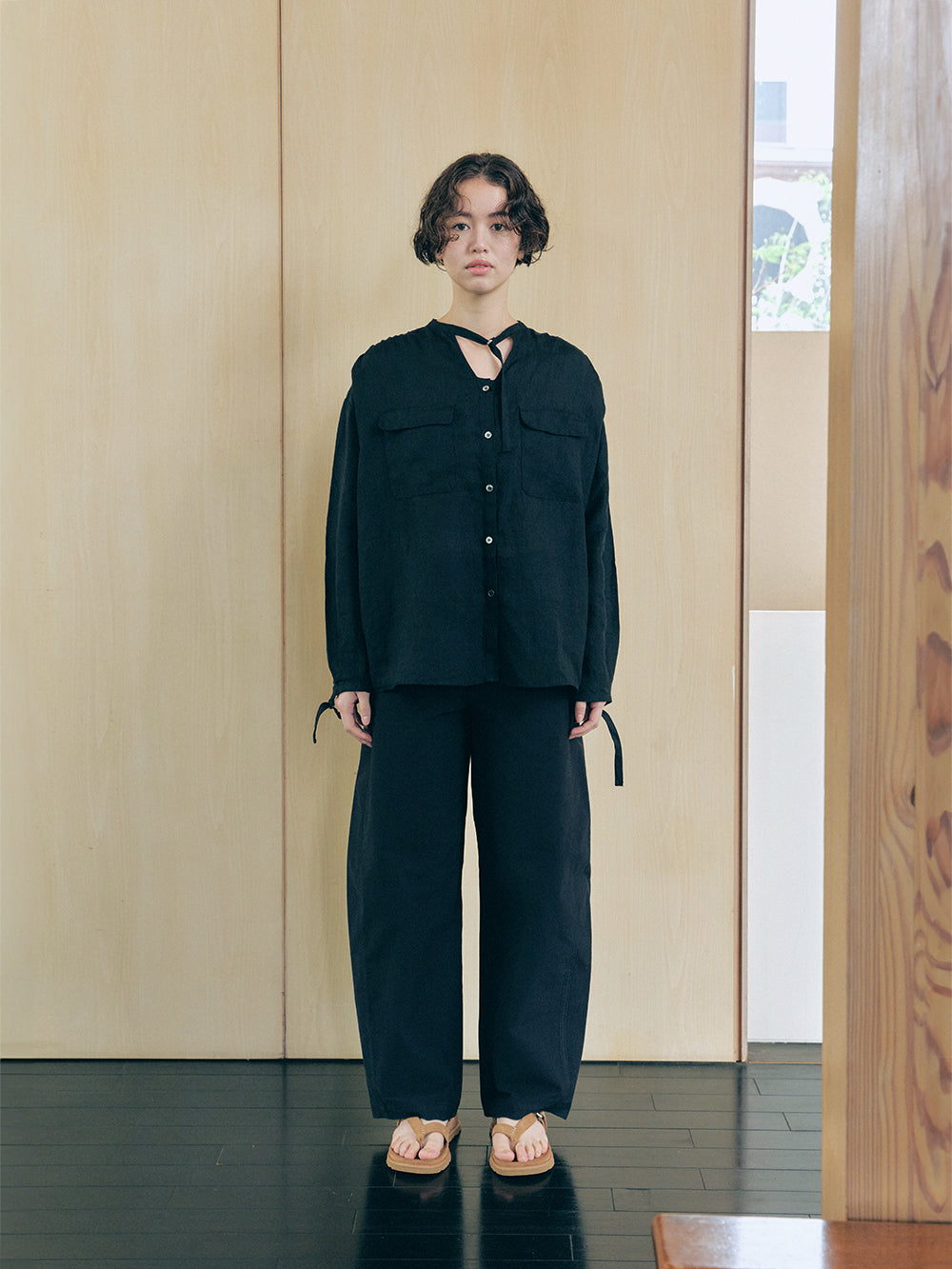 Linen Wrapped Neck Blouse [Black]