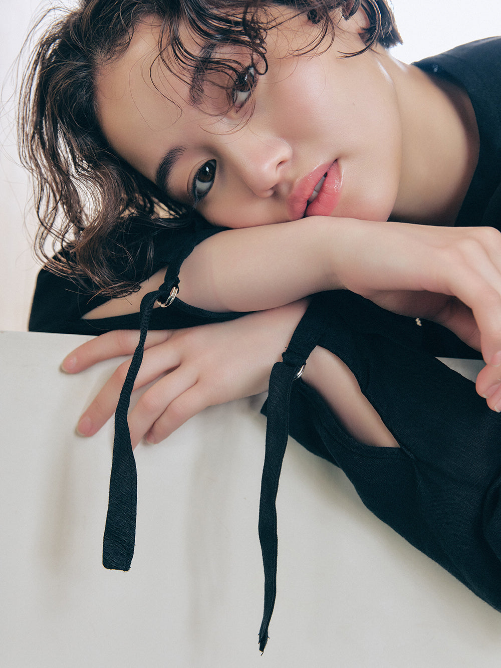Linen Wrapped Neck Blouse [Black]